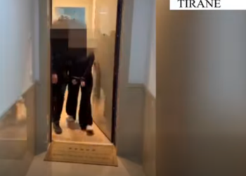 Shfrytëzonin vajza të huaja për prostitucion, 2 të arrestuar në Tiranë –