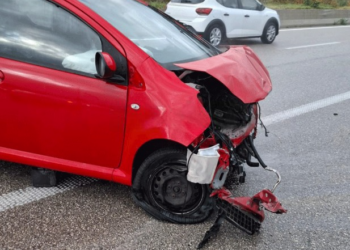 Aksident në autostradën Tiranë-Elbasan, 4 makina në përplasje zinxhir –