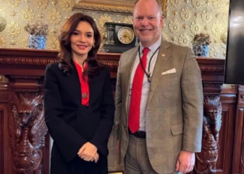 Spiropali hyn në Shtëpinë e Bardhë, pritet nga Asistenti Special i Trump, biseojnë për Bordin e Paqes –