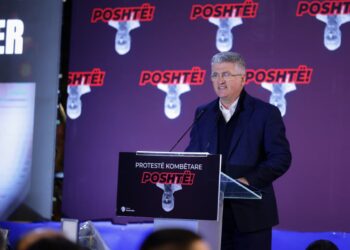 Edi Rama hoqi maskën e fundit për të mbrojtur Ballukun –