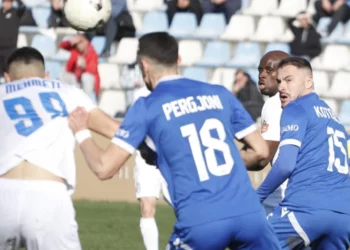 Tirana fundoset poshtë, bardheblutë munden nga Teuta me një gol në fund –