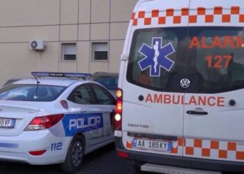 U lëndua duke riparuar automjetin në servis, humb jetën aksidentalisht 23-vjeçari (Emri) –