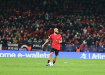 Legjionarët për “notën 10”, Arlind Ajeti shkëlqen me dopietë, gola e asiste edhe nga Taulant Seferi e Ernest Muçi –