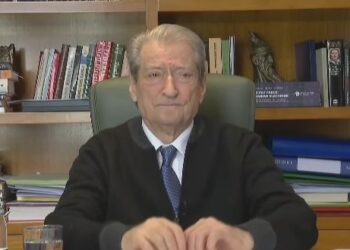 Ditën e martë, secili shpreh revoltën në kryengritjen paqësore! –