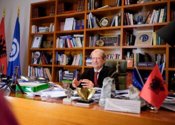 Ramën e refuzuan në Konferencën e Mynihut, nisi delegacionin dhe atij i mbeti në dorë Dash Sula –