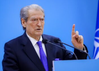 Edi Ramës i ka ardhur fundi! Beteja e opozitës nuk është për Lubi Ballukun, por kundër tij –