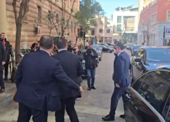 Mblidhet Këshilli i Mandateve për imunitetin e Ballukut, mbërrijnë në Kuvend prokurorët e SPAK –