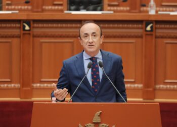 Rama “blen” ish deputetin demokrat Dashnor Sula dhe e emëron Kryeinspektor të Përgjithshëm –