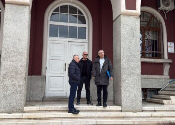 Banorët e Durrësit po takohen me Ramën për projektin TID, deputetët e PD-së nuk lejohen të marrin pjesë –