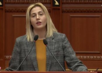 Të qëndrojmë në komisione për interesin e qytetarëve –