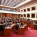 Seancë maratonë prej 18 orësh/ Rrëzohen 6 nismat e opozitës, për statusin e minatorit, arsimin dhe… –