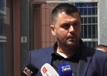 Pas vendimit të Apelit, vetëdorëzohet në polici kryebashkiaku i Rrogozhinës Edison Memolla –