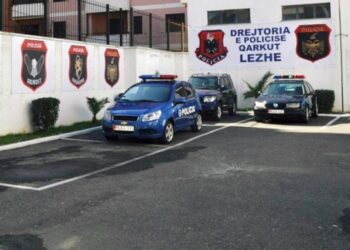 Përjashtohen nga policia ish-zv/drejtori i Rendit dhe ish-shefi i komisariatit në Policinë e Lezhës –