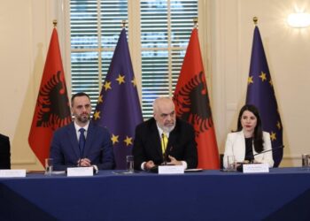 Është koha që të gjithë të shkojmë në paraburgim për shpërdorim detyre –