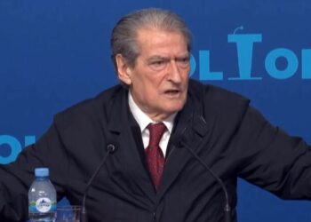 Taulant Ballën, Hoxhën dhe Çuçin i ka shkarkuar Ergys Agasi, kryente vrasje… –