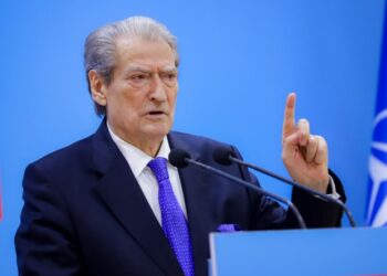 Nuk ka mbetur rrugë e ndërtuar nga Rama-Balluku që të mos jetë shembur –