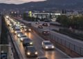 Kaos në autostradën Durrës-Tiranë, radhë kilometrike automjetesh –