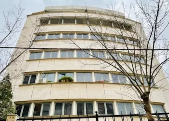 Krijoi skema mashtruese lidhur me TVSH-në, arrestohet biznesmeni në Tiranë –