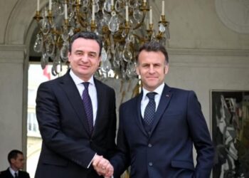 Takimi në Paris, Kurti bisedon me Macronin për sigurinë e Kosovës dhe raportet me Serbinë –