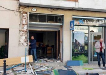 Spanjë/ Banda e shqiptarëve grabiste bankomatet duke i shkulur, kërkohen 55 vite burg –