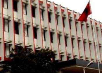 Kontaktoni Ambasadën në Ankara para udhëtimit drejt Shqipërisë përmes Turqisë –