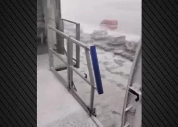 Breshëri i fortë godet aeroportin e Romës, shtyhen dhe anulohen fluturime –