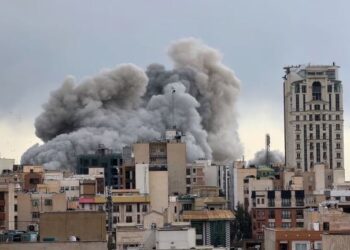 Goditja e karburanteve në Teheran, Irani paralajmëron hakmarrje rajonale –