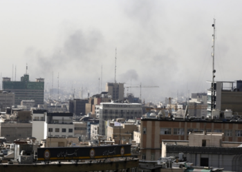 Raketa nga Irani/ Thirrja e Ambasadë shqiptare në Doha: Mos dilni nga banesat