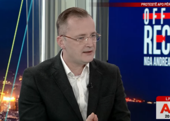 PD duhet të rrijë çdo natë para Kryeministrisë –