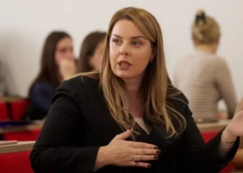 Gjykata e Posaçme liron nga arresti në shtëpi ish-zv.drejtoreshën e AKSHI-t –