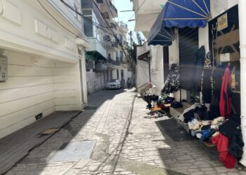 Jo vetëm protesta/ Banorët e Durrësit ndjekin rrugën ligjore kundër projektit që po u prish banesat –