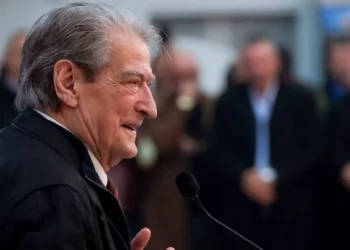 “Të mblidhemi para Parlamentit”, Berisha shpall vendin e protestës së radhës –