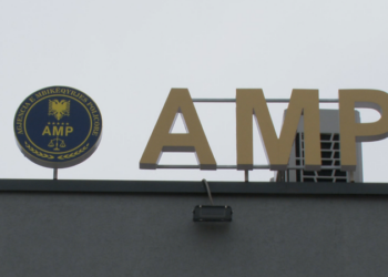 Shpërdorim detyre dhe përkrahje të autorit në krim, pezullohet nga detyra efektivi i policisë –