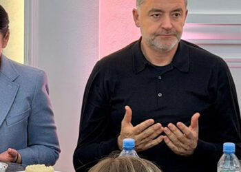 Pasi i shpëtoi burgut për milionat e vjedhura, Balluku fal gjynahet Natën e Kadrit –