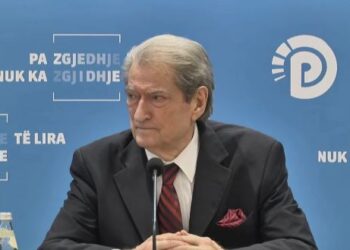 Tregjet e basteve parashikojnë, nëse Rama do të bjerë këtë vit apo jo? –