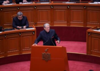 Do votoni kokëvarur që Lubia të shkojë në burg! Koha e diktatorëve ka ikur, shqiptarët janë zgjuar –