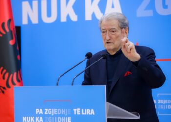 Rama integrimin e shikon jo në BE por me Vuçiç, misioni ynë është ta shporrim nga zyra –