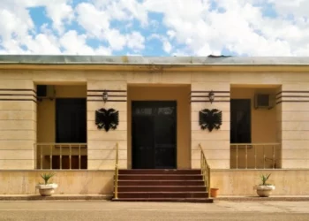 Kanabis në magazinën e drejtorit të burgut të Rrogozhinës, reagon Drejtoria e Burgjeve –