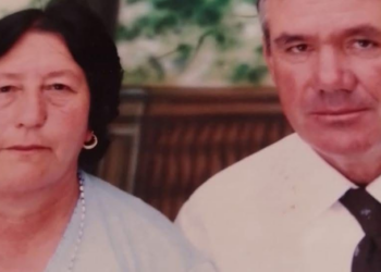 Del foto e çiftit që tronditi Roskovecin, prindër të 7 fëmijëve –