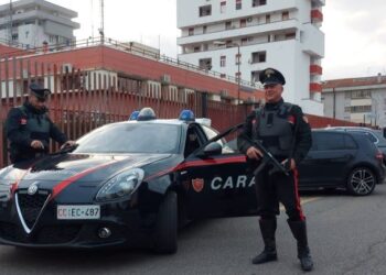 Itali/ Nuk pranonte dot ndarjen, shqiptari sulmon me hanxhar bashkëshorten në mes të rrugës –