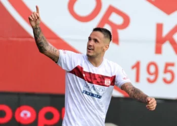 I pandalshëm në kampionatin turk, Rey Manaj tund sërish rrjetën me Sivasspor –