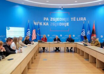 Arsimi në kolaps! Pedagogët largohen masivisht, degët e mësuesisë drejt zhdukjes –