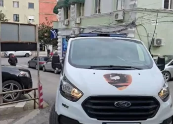 Vajza nga Kosova gjendet e pajetë në një hotel në Shkëmbin e Kavajës, nisin hetimet për dy pronarët –