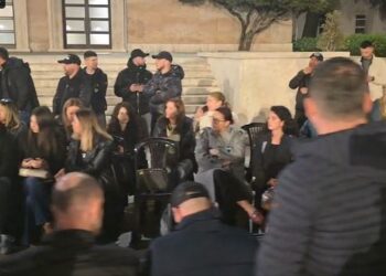 Protesta te Kryeministria, Adriatik Lapaj përballet sërish me procedim –