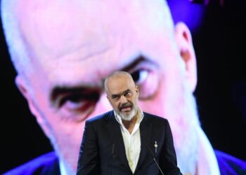 Vendi zyrtarisht ndodhdet në autokraci, përgjegjës është vetëm Edi Rama –