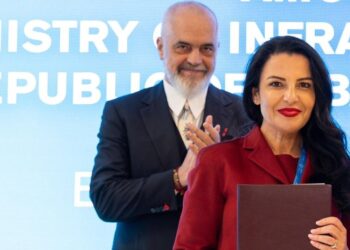 Rama mbron Ballukun për aferën 200 mln euro, Bllakos ia hoqi menjëherë imunitetin –