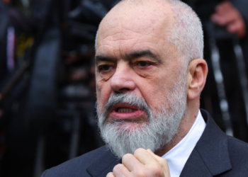 Super idioti je ti! Tragjasin nuk e ka shuar dot gjermani dhe jo më ta bësh ti (Video) –