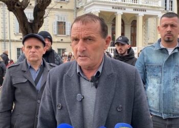 Banorët e Baks Rrjollit konflikt pas emisionit televiziv, pas debatit degradohet në dhunë –