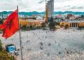 Shqipëria në fund të renditjes europiane për lumturinë, shkak korrupsioni dhe “mungesa” e miqve –