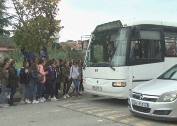 Ngjarje tragjike në Durrës, nxësi 17-vjeçar humb jetën në shkollë –